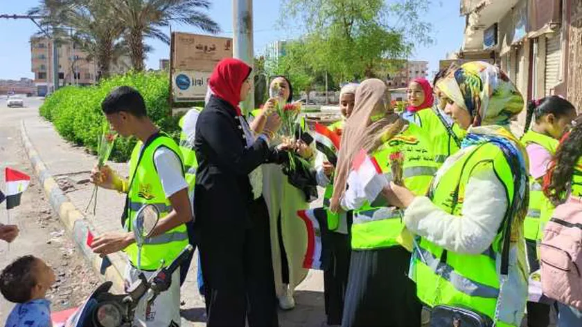 «المصريين» يوزع الورود والأعلام على المواطنين في البحر الأحمر احتفالا بنصر أكتوبر
 | يلا شوت