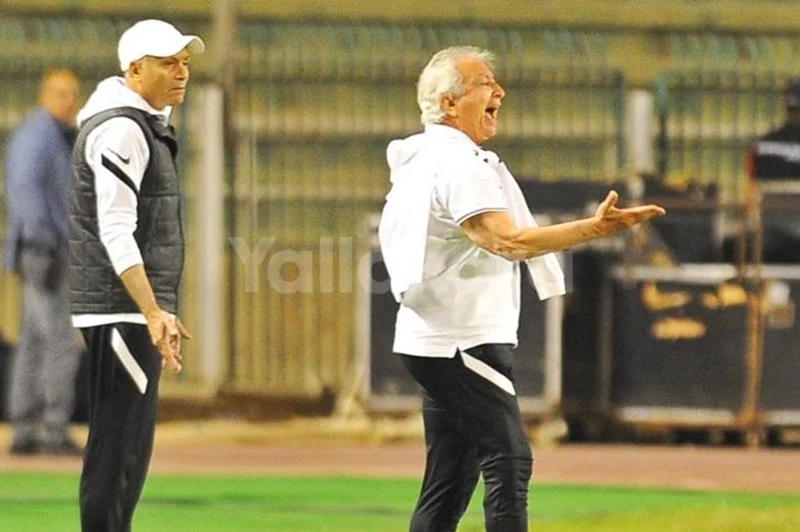 "تهديد بالانسحاب وهجوم على الرابطة".. رسائل نارية من طولان بسبب أزمات منتخب مصر الثاني